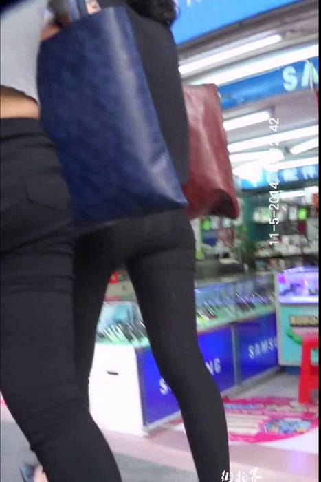[街拍客视频]jx0051 两个紧身裤平底鞋漂亮美眉