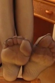 [feetweek性感丝袜美足美腿视频]ID0129 2003.10.10-bm05