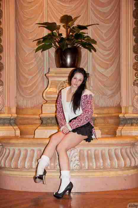 [zishy Girls写真]ID0263-logan-drae-at-the-biltmore-millenium